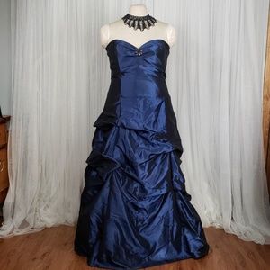 Mother of the Quinceañera dress.